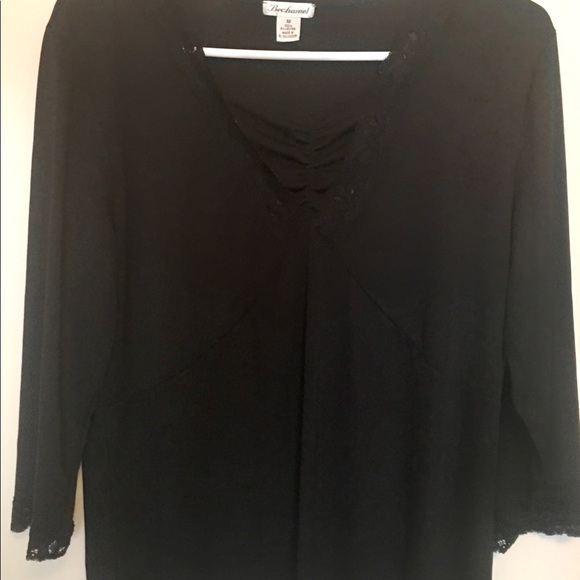 Ladies blouse - Picture 2 of 3
